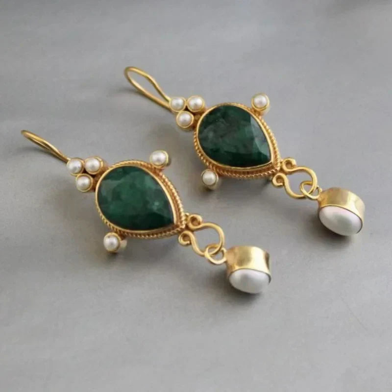 Pendientes colgantes de piedras preciosas vintage con detalles de perlas