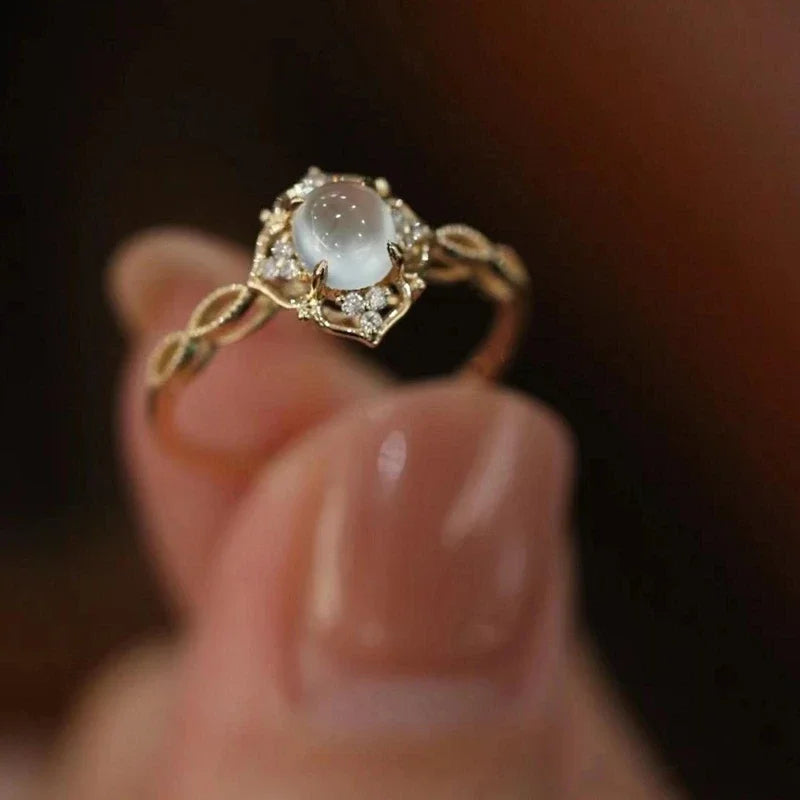 Anillo Vintage con Piedra de Luna