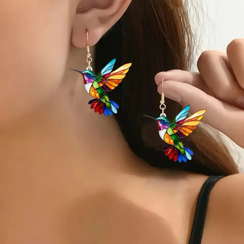 Pendientes coloridos de colibrí acrílico en estilo vidriera