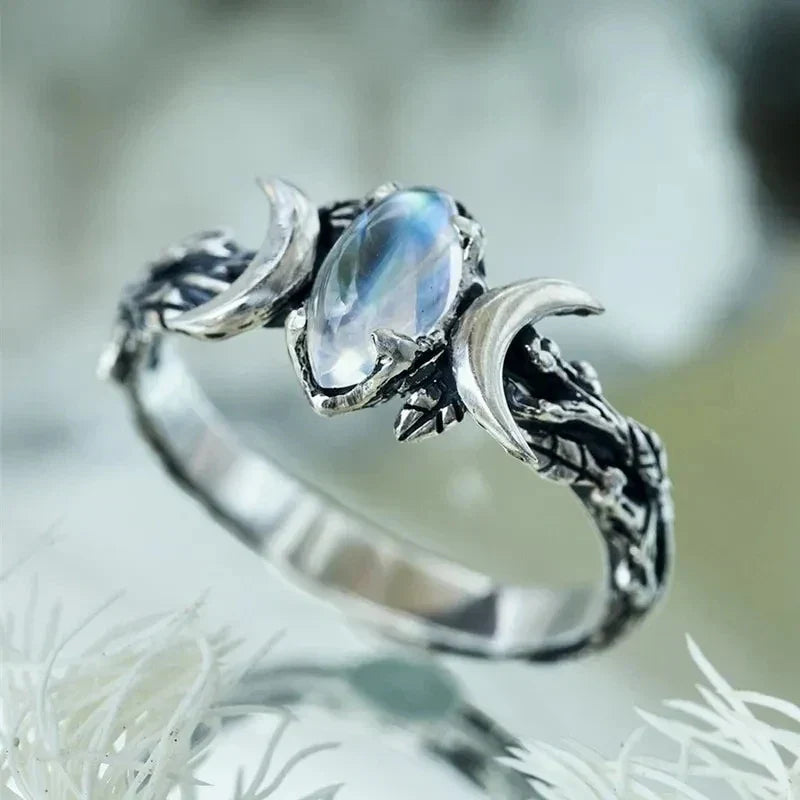 Anillo de Luna con Piedra de Luna
