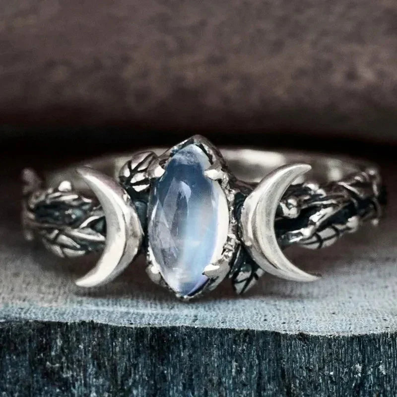 Anillo de Luna con Piedra de Luna