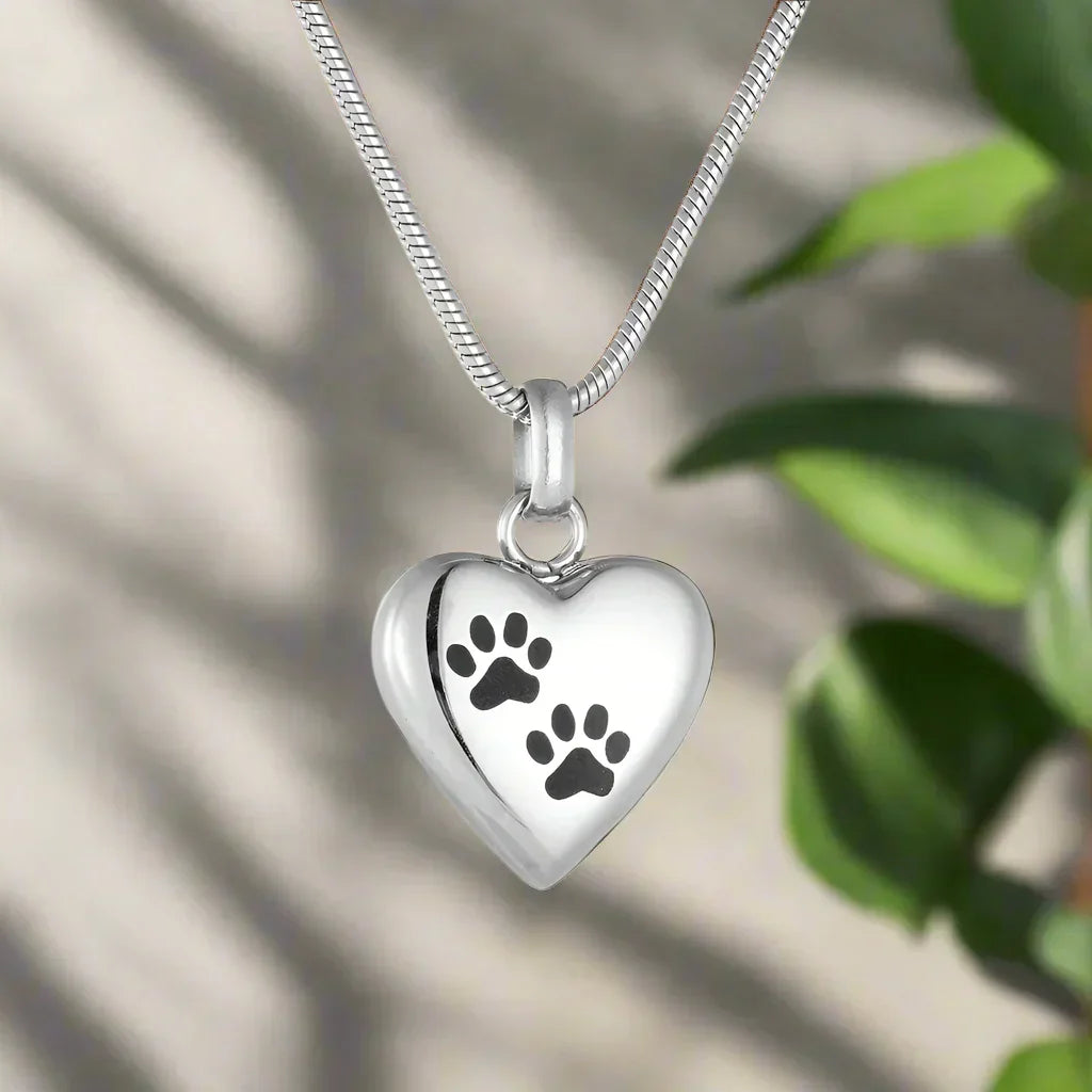 Collar de urna con estampado de pata de corazón para mascotas queridas