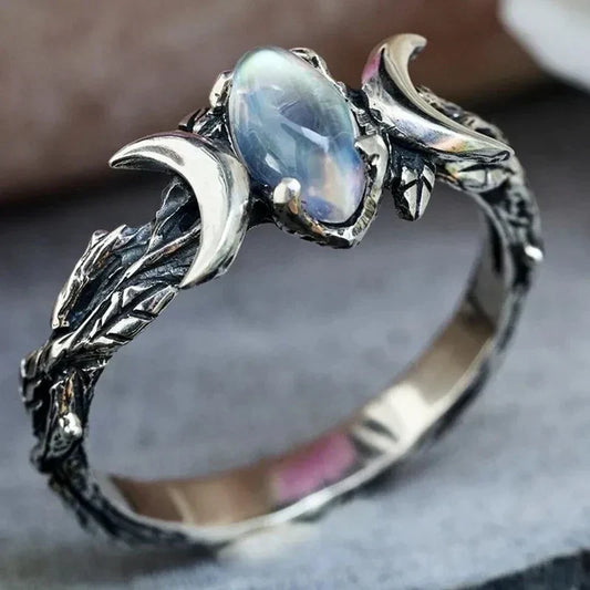 Anillo de Luna con Piedra de Luna