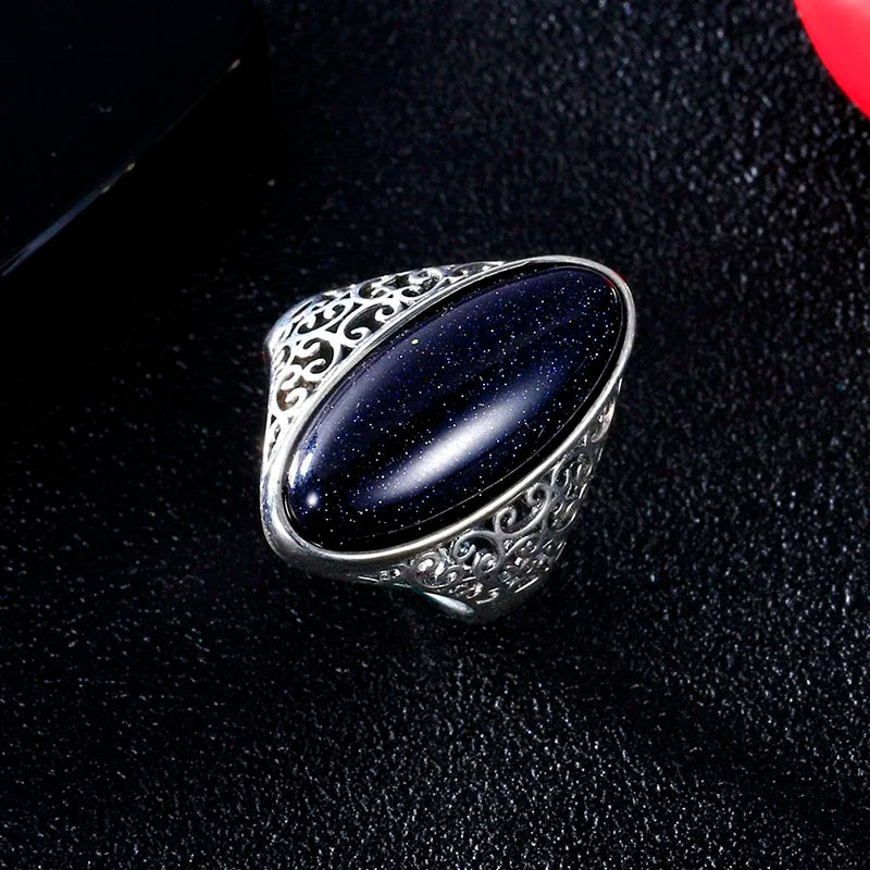 Anillo Vintage con Incrustación de Zircón