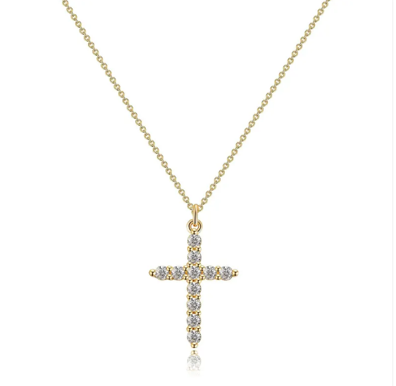 Elegante collar con cruz de circonitas y detalle de corona