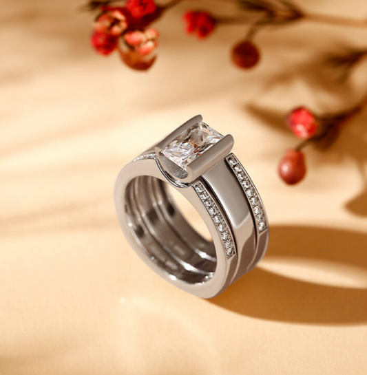Anillo de tres piezas con circonitas