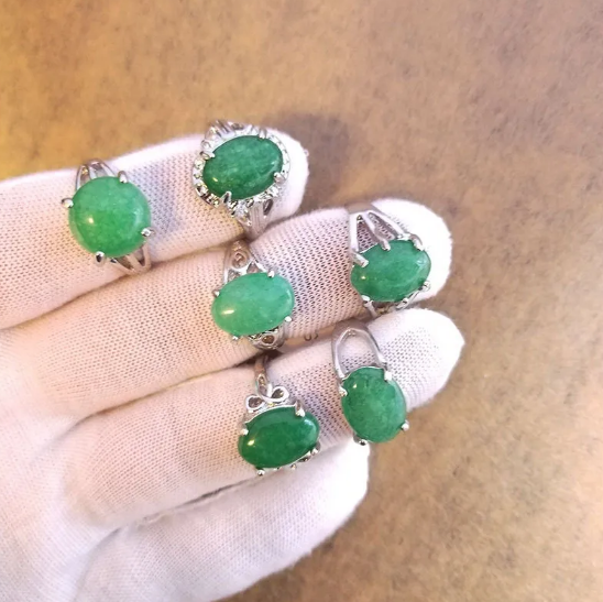 Conjunto de anillos de piedra natural