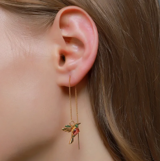 Elegantes pendientes de colibrí con brillantes circonitas