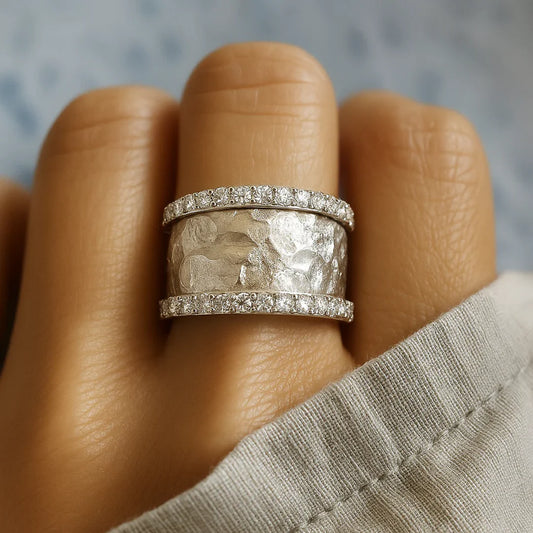 Anillo Vintage de Plata con Zirconias