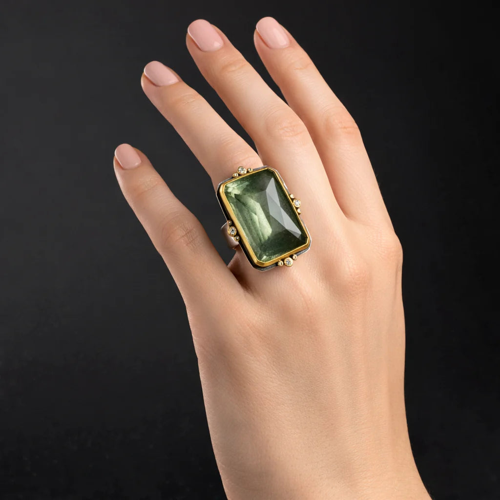 Anillo Vintage con Circonio y Enchapado en Oro