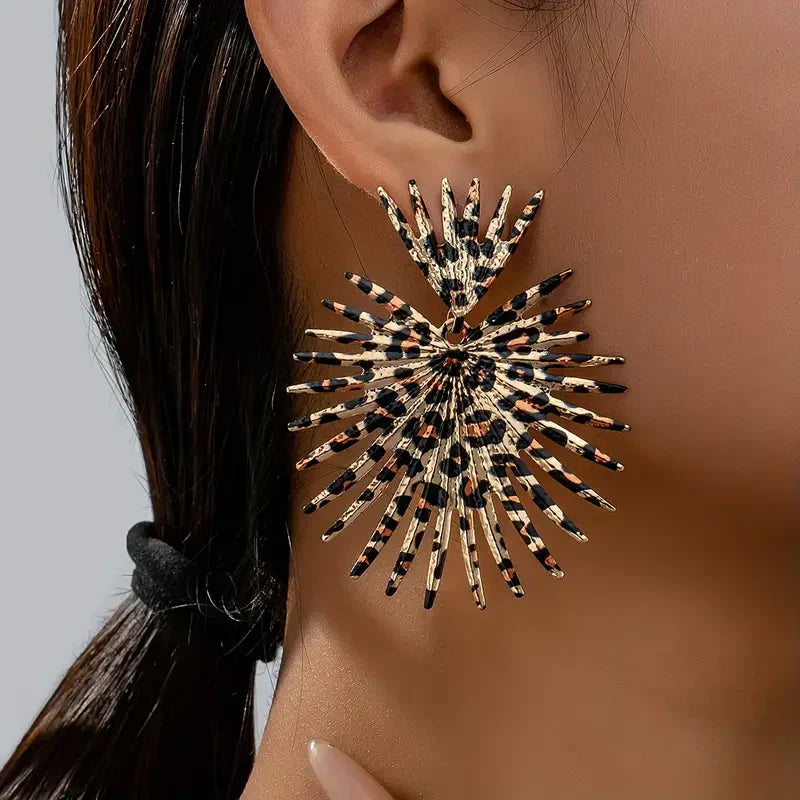 Pendientes de araña con diseño de leopardo en estilo llamativo para mujer