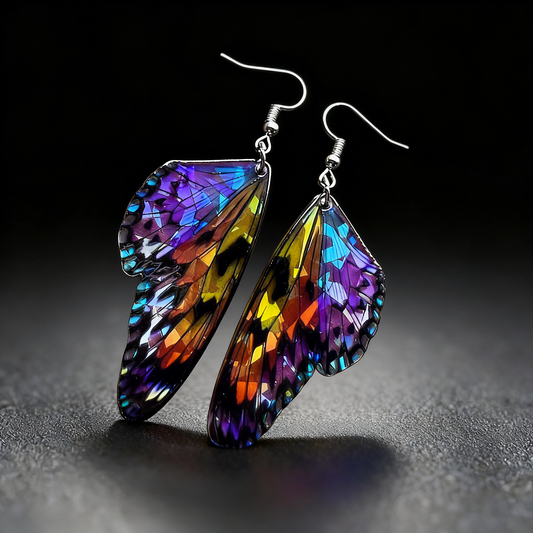 Pendientes coloridos con alas de mariposa para un look vintage