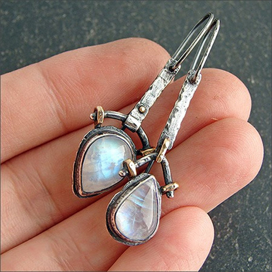 Pendientes boho de piedra lunar, hechos a mano con acabado de metal antiguo