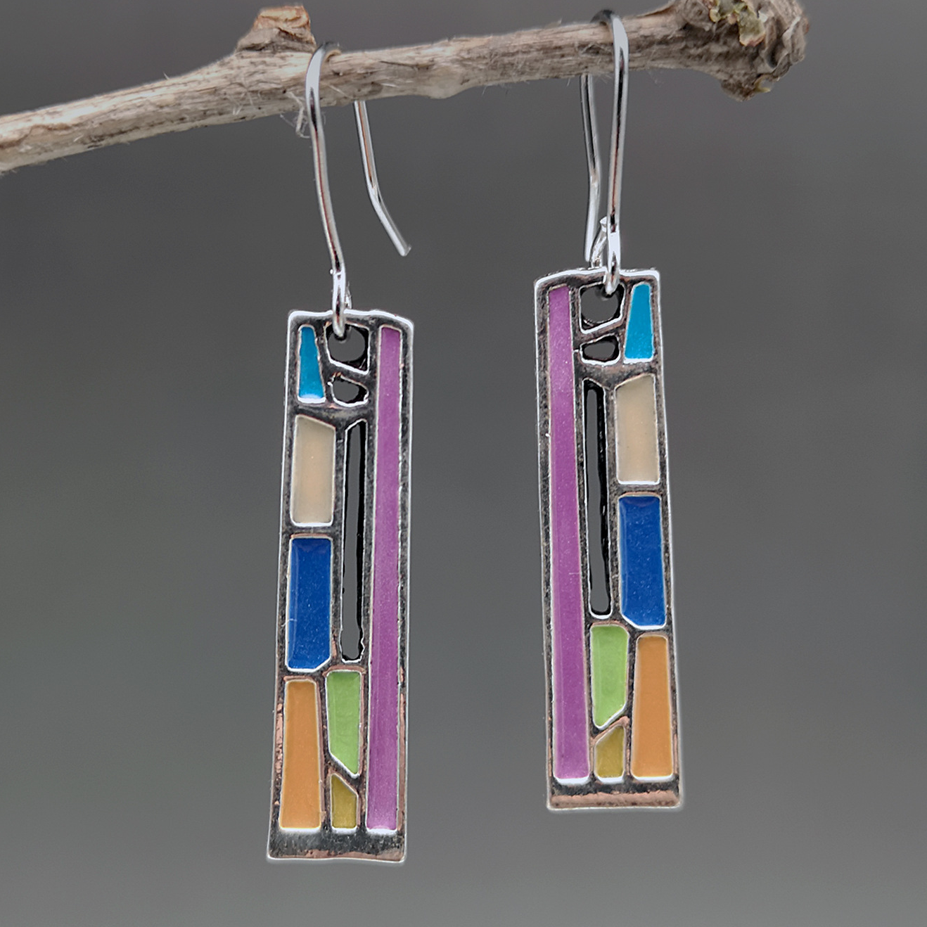 Pendientes de geometría de esmalte colorido en estilo Art Déco