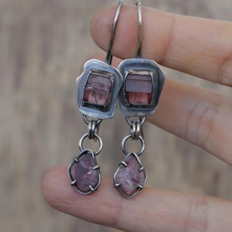 Pendientes boho con cristales crudos de turmalina rosa natural
