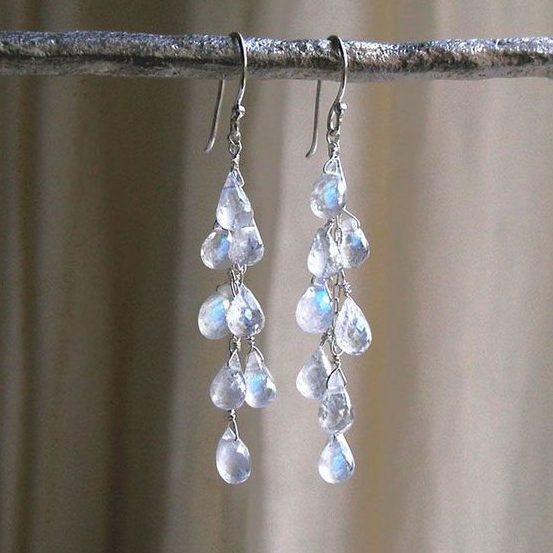 Elegantes pendientes de piedra luna arcoiris, hechos a mano, para ocasiones especiales