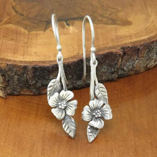 Pendientes florales vintage con diseño de hojas para mujer