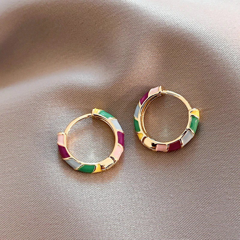 Pendientes de Aro Esmaltados con Diseño Patchwork de Colores