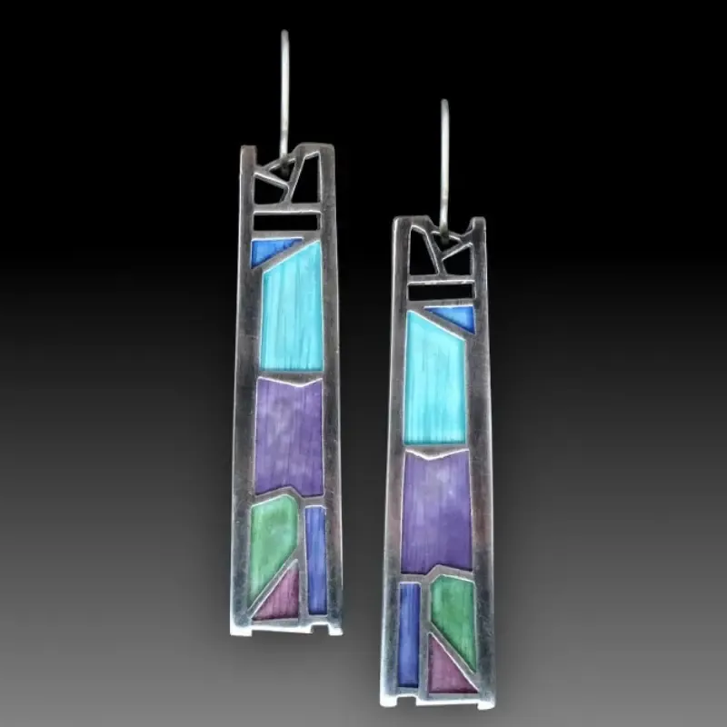 Pendientes artísticos rectangulares esmaltados con detalles de colores