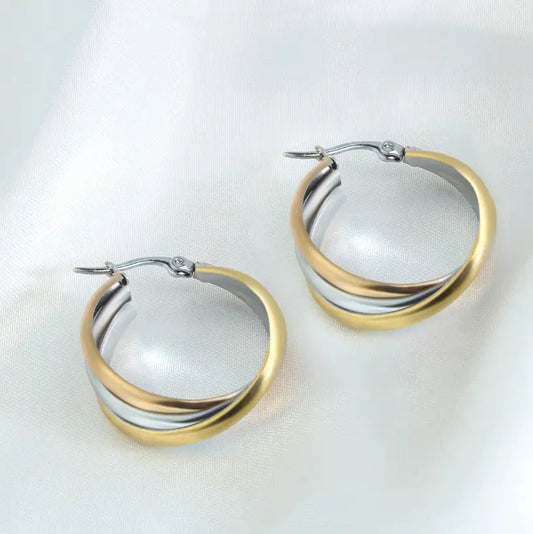Pendientes de aro tricolores para mujer elaborados en mezcla de metales pulidos