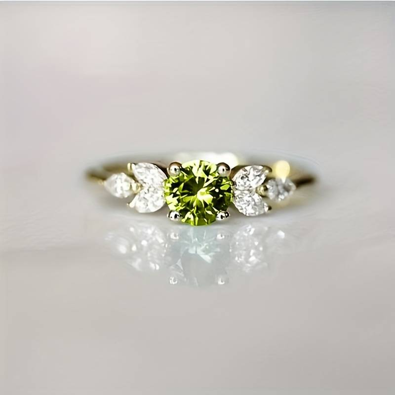 Anillo vintage con circonitas en tono oliva
