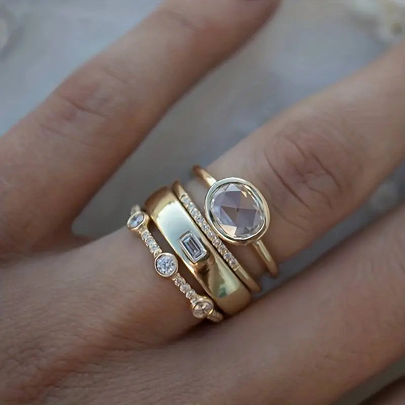 Conjunto de anillos vintage con circonitas