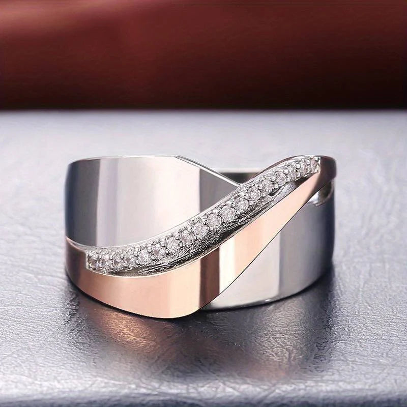 Anillo de Acero Inoxidable Bicolor con Circonitas