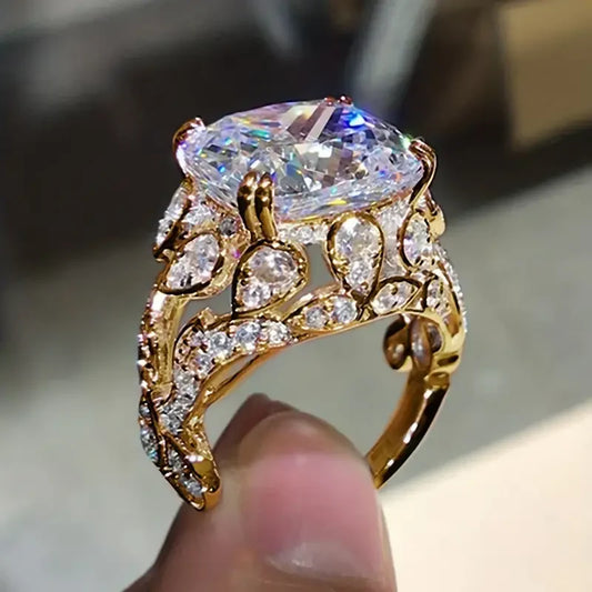 Anillo Vintage de Lujo con Piedra Central Brillante