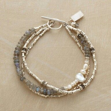Pulsera brillante de labradorita y perlas en estilo vintage de varias hileras