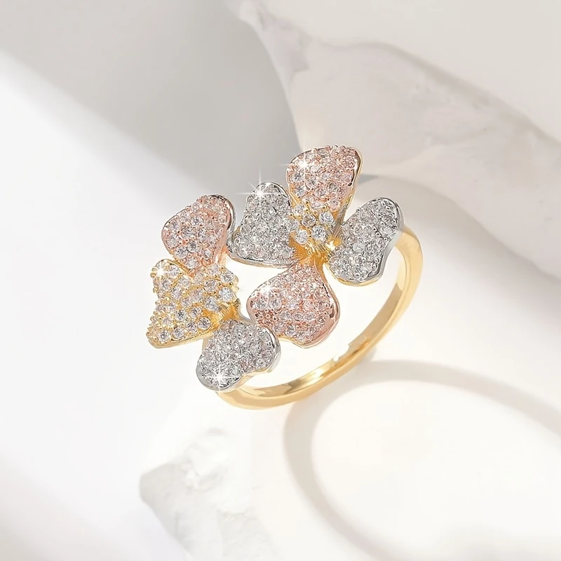 Anillo con elementos naturales