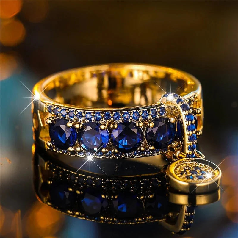 Anillo Antiguo de Lujo con Zafiros y Baño en Oro