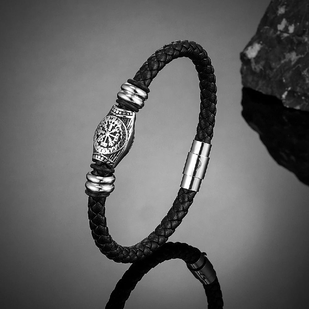 Pulsera de cuero trenzado con brújula vikinga y acero inoxidable mate
