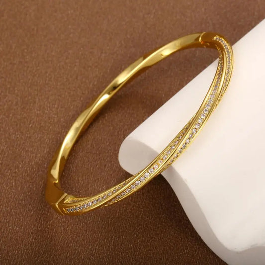 Pulsera brillante con circonitas para mujer elegante