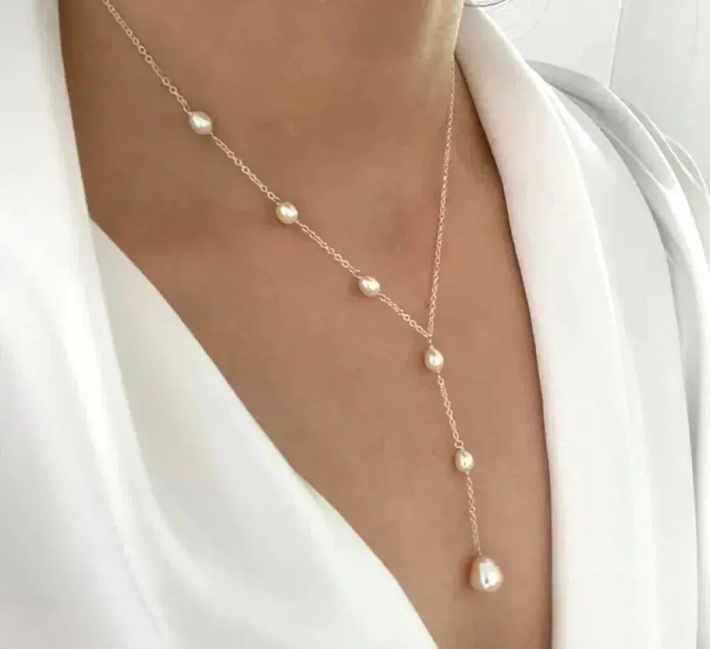 Elegante collar en Y con perlas de agua dulce para mujer